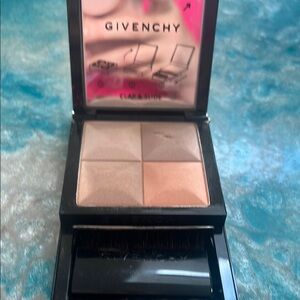 Givenchy Sun Mango compact face powder
